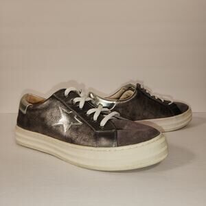 BOUTIQUE by CORKYS Star Gaze 51-0133 Sneaker Womens 10 Gunmetal Gray Star Emblem